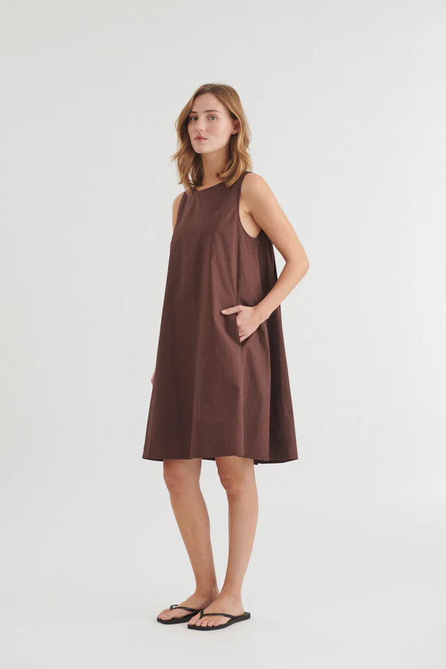 BASIC APPAREL Ida Kleid chicory coffee