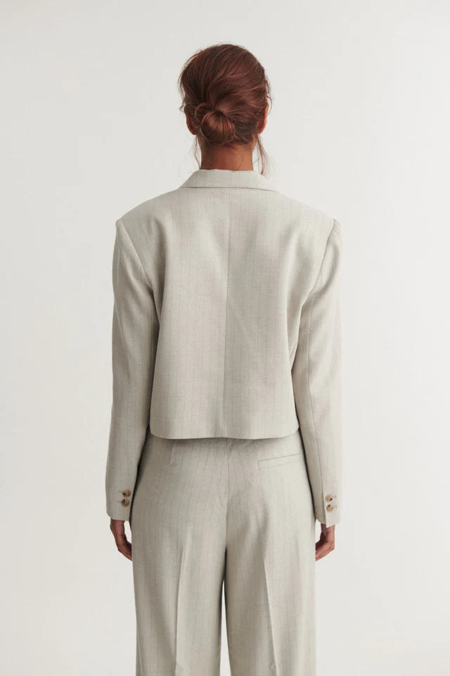 BASIC APPAREL Blazer Radi Short Jacket